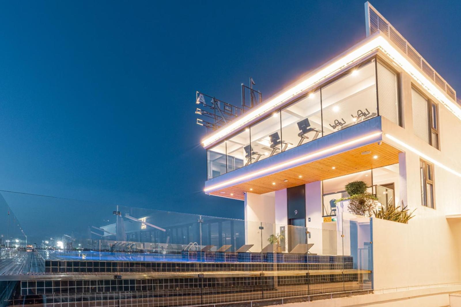 One Riviera Hotel And Residences Ban Souanmone Exterior foto