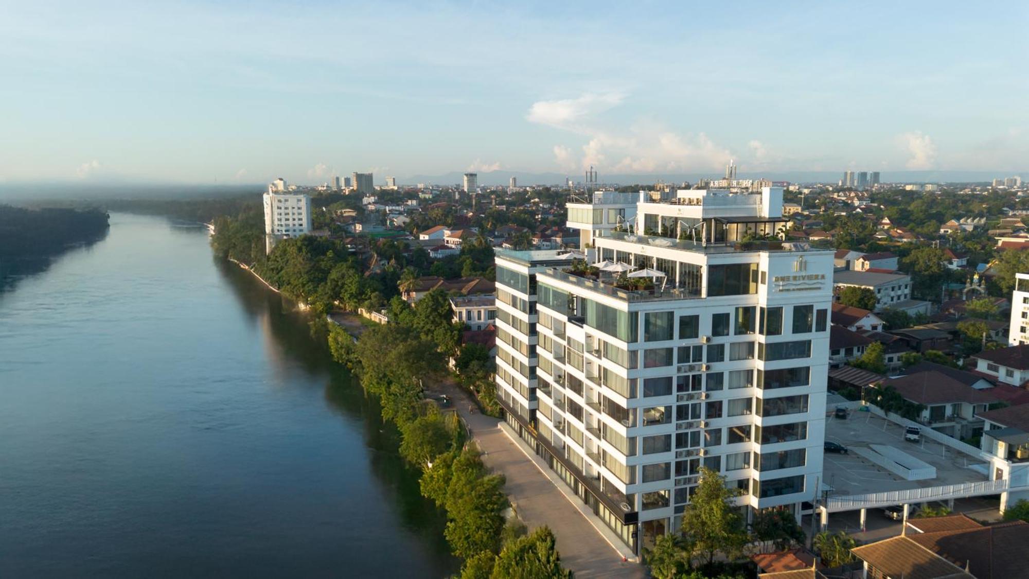 One Riviera Hotel And Residences Ban Souanmone Exterior foto
